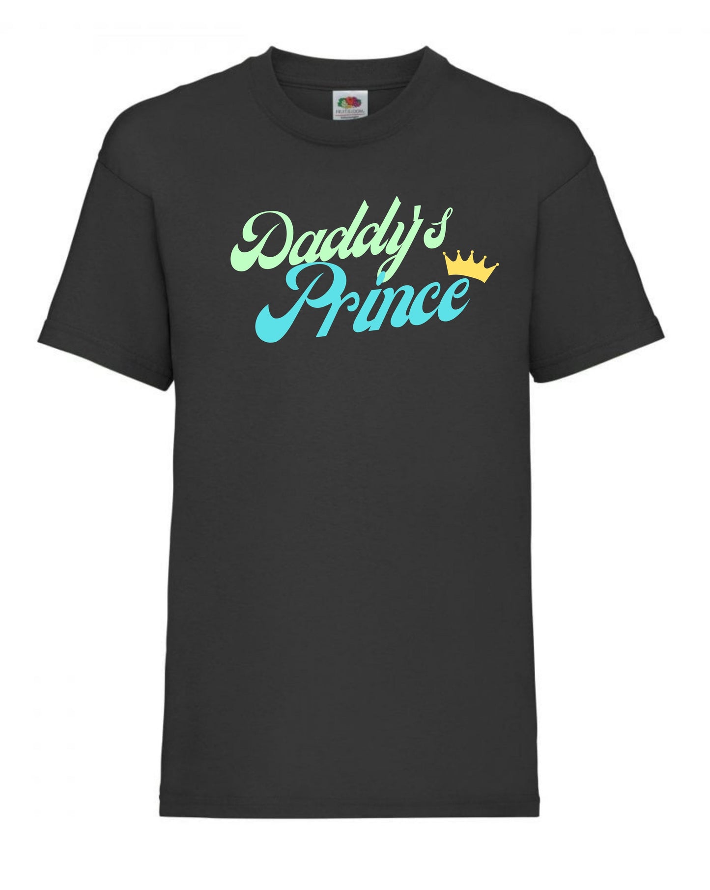 Cute “Daddy’s prince” personalised t-shirt for boys aged 3 to 15 years in 7 colours